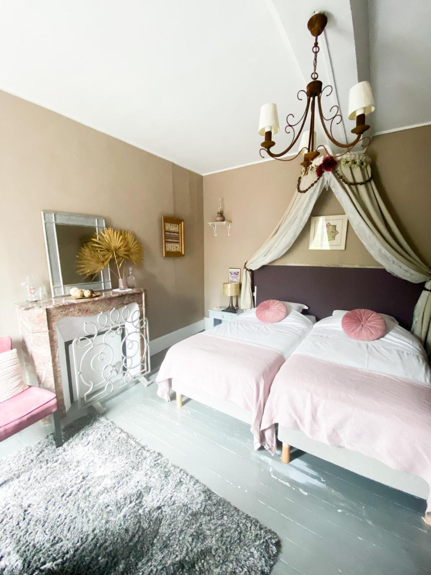לס אנדליס Chambres D'Hotes La Villa Alienor מראה חיצוני תמונה