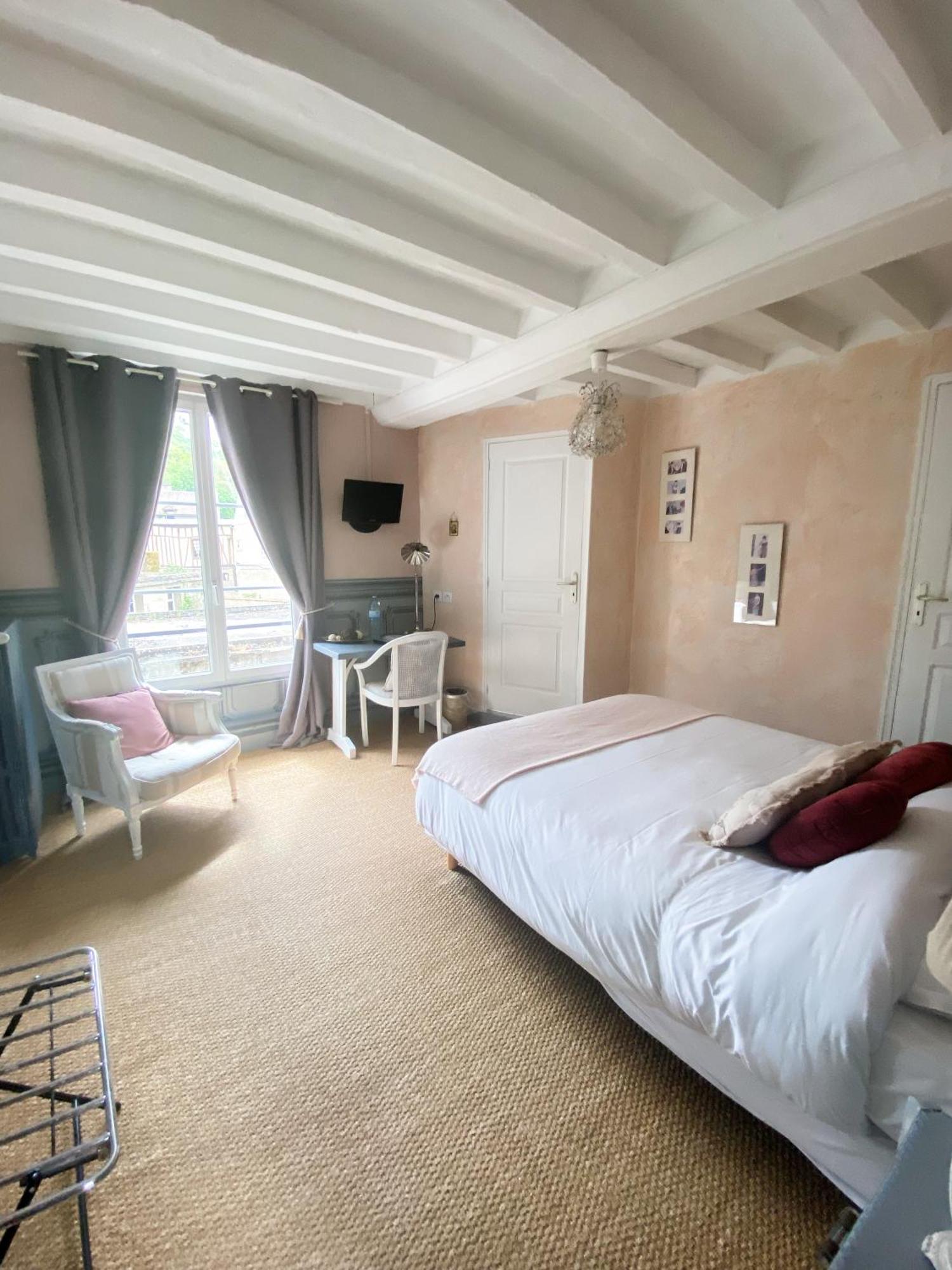 לס אנדליס Chambres D'Hotes La Villa Alienor מראה חיצוני תמונה