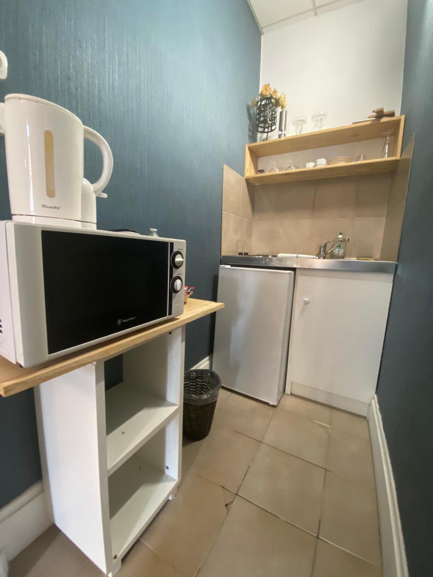 לס אנדליס Chambres D'Hotes La Villa Alienor מראה חיצוני תמונה