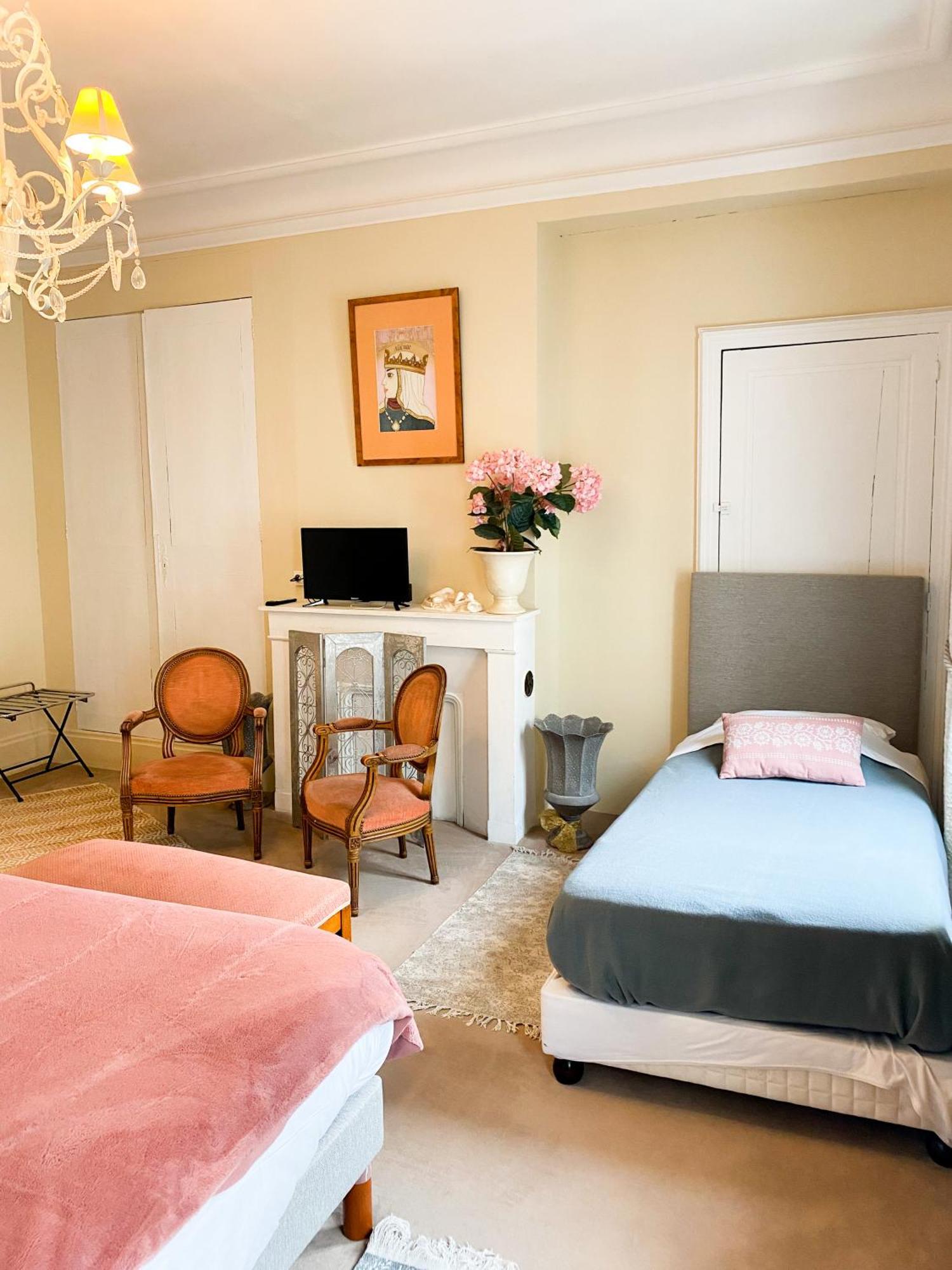 לס אנדליס Chambres D'Hotes La Villa Alienor מראה חיצוני תמונה